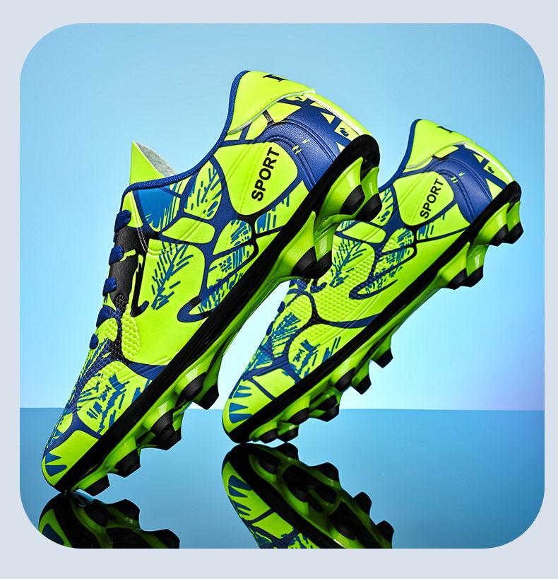 1 Pair Unisex Soccer Training Shoes Flexible Movement Quick Response Anti-Slip Wear-Resistant Comfort Insole 3 Color Options