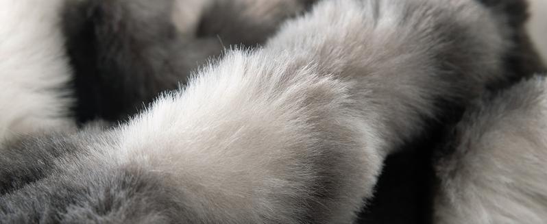 Sonoro Kate Faux Rabbit Fur Throw Blanket – 1 Count Super Soft Fluffy Warm Blanket for Couch & Bed, Thick Cozy King/Queen Size Bedding Throw for Home Decor