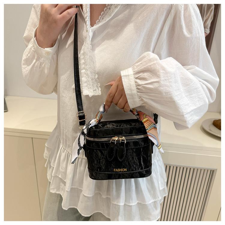 Womens Square Crossbody Shoulder Bag Korean Style Adjustable Plain Purse Cute Lightweight Athletic Small Everyday Casual Messenger Shopping Travel