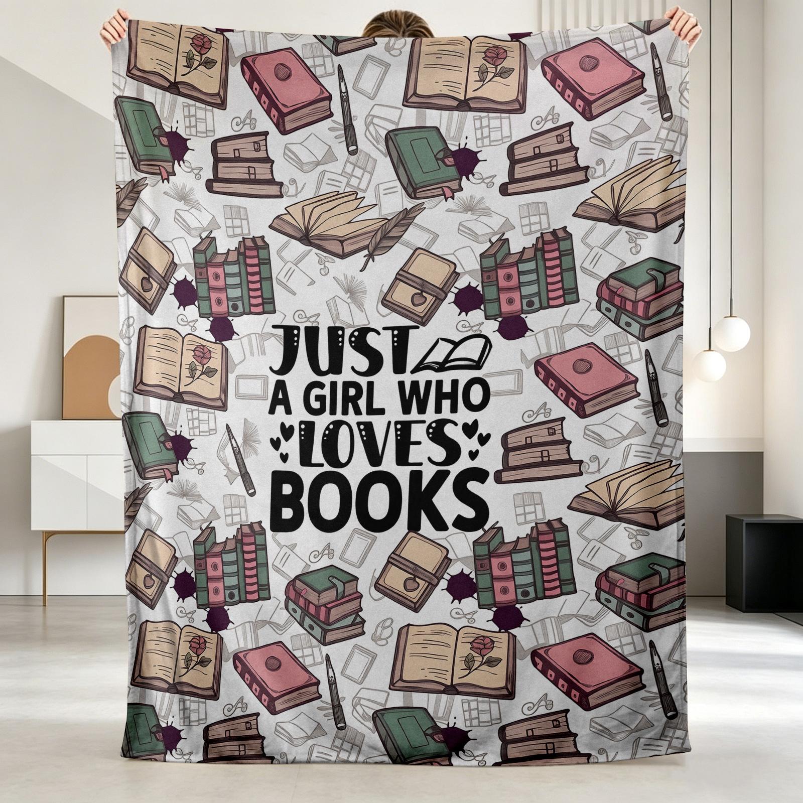 Flannel Blanket - a Warm Choice for Every Book-Loving Girl, Celebrating The Dreams of Readers. The Gentle And Stylish Patterns Add Color to The Reading Experience