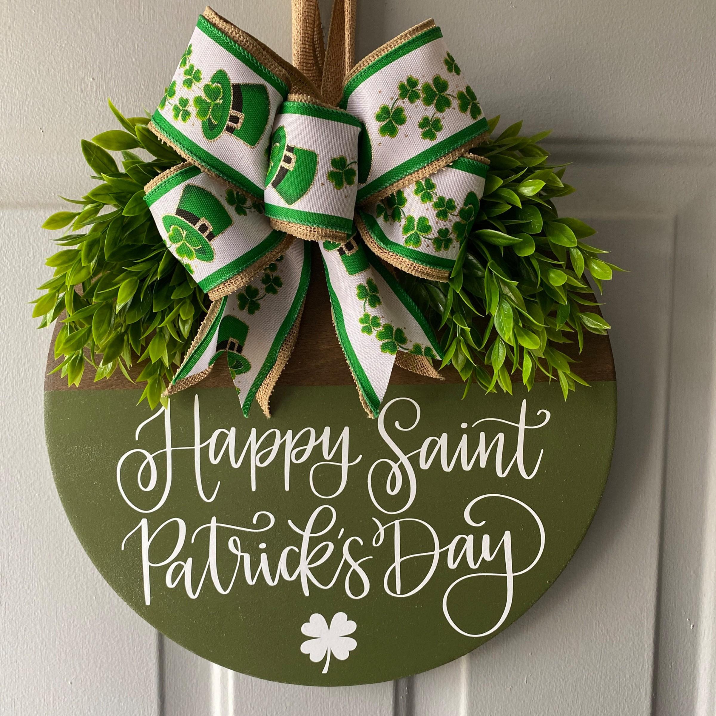 St Patrick's Day Front Door Decor, Wood Material, Perfect for Home Decoration & Gifts, Festive Design, Festive Decorations, Durable Construction