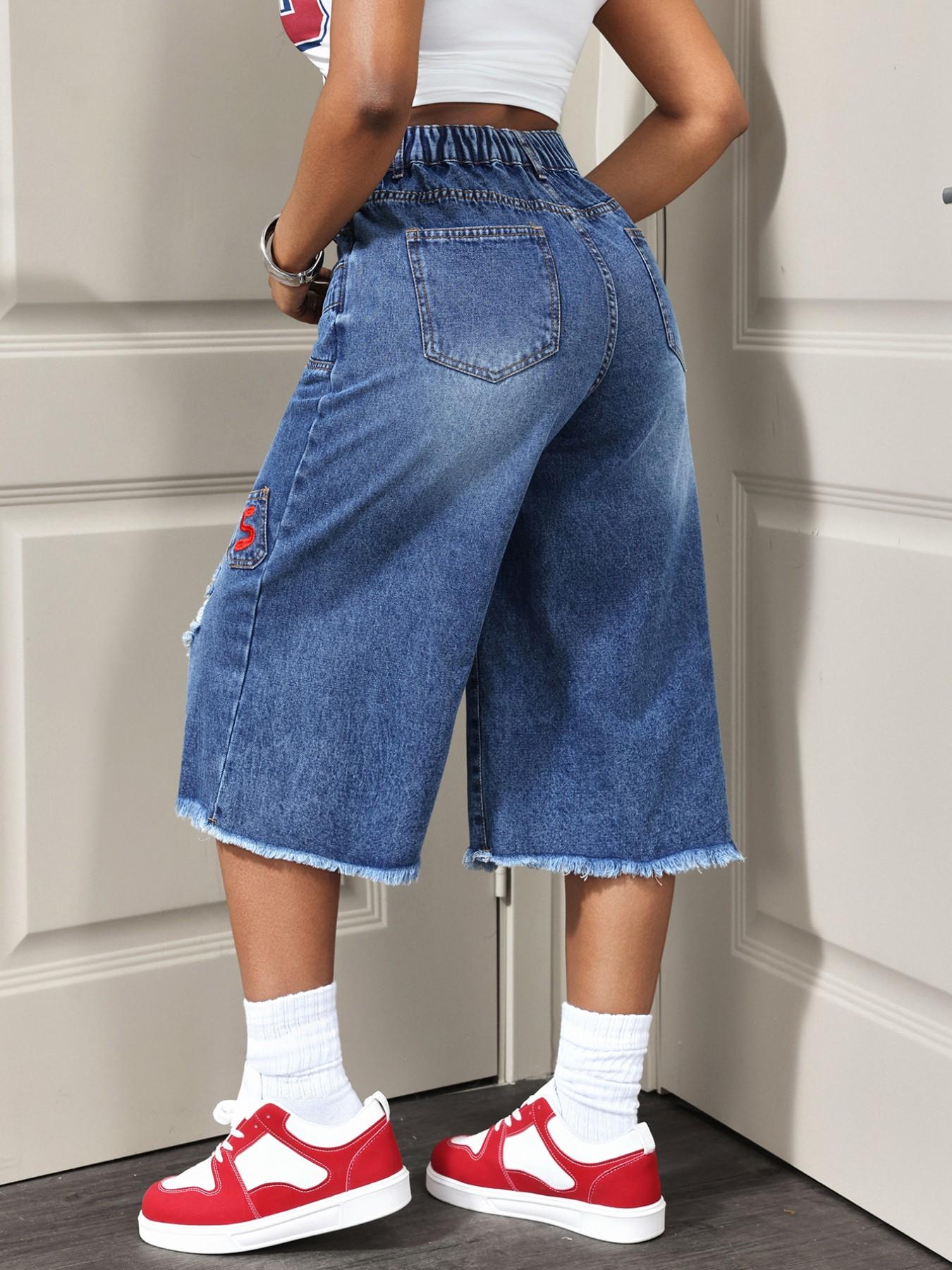 Women's Letter Embroidery Ripped Denim Capri Pants, Straight Leg Double Waistband Jeans, Frayed Hem Multi Pocket Spring Summer Casual Bottom