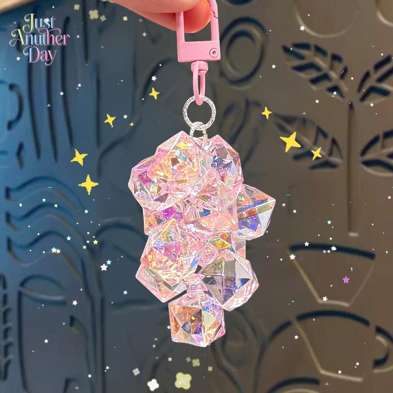 Cute Transparent Grape Cluster Keychain, Shiny Diamond Beaded Bag Charm, Kawaii Iridescent Hanging Ornament for Backpacks, Gifts for Girls