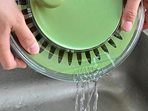 SUSTEAS 5-in-1 Salad Spinner & Veggie Chopper–Large Drying Bowl, Colander, Pasta Strainer–Multifunctional Kitchen Tool, Springtok Green Fruit Utensils Stainless Steel