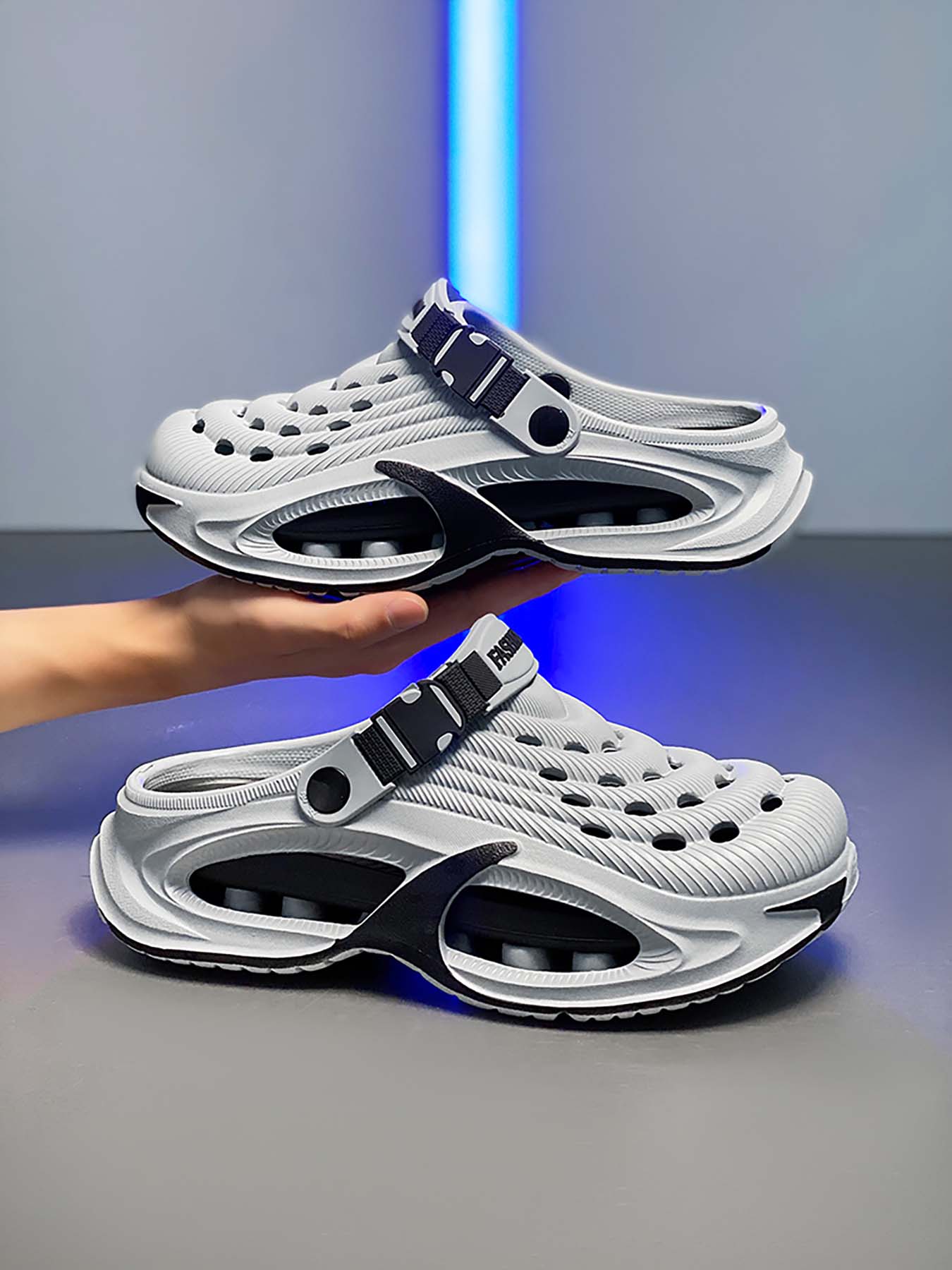 Summer Men's Clogs Outdoor Thick Sole Non-Slip Odor Resistant Durable Quick Drying Soft Beach Sandals