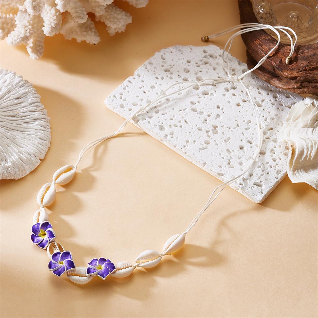 Boho Beach Necklace for Women Handmade Shell and Hibiscus Flower Pendant Summer Vacation Jewelry Tropical Resort Accessory Lightweight Bohemian Style Necklace