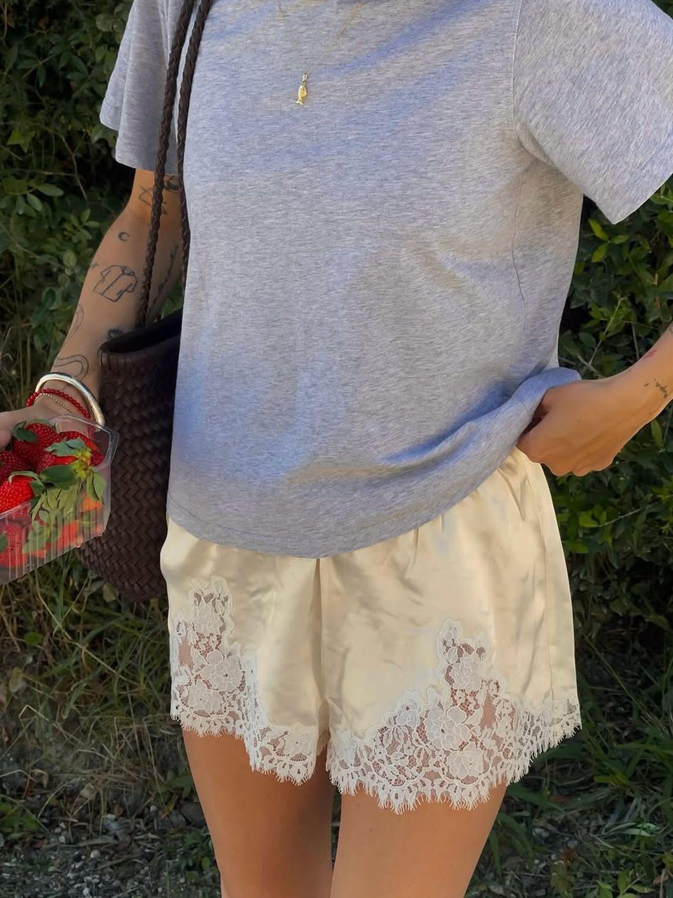 Women's Satin Silk Lace Shorts, Mid-Waist Mini Skirt, Luxurious Party Dress, French Style, Fashion Versatile Pants