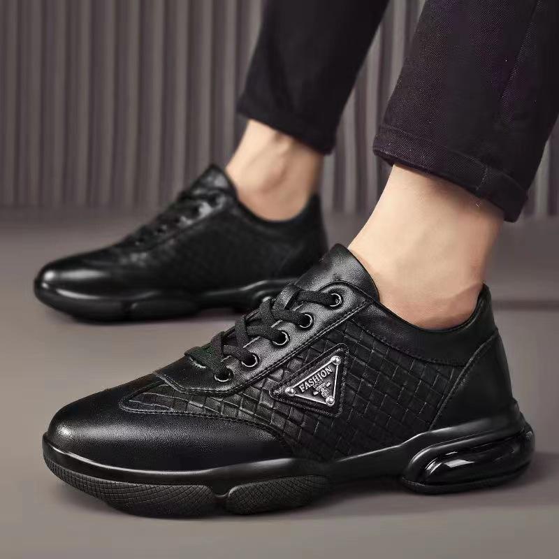 Spring new men's casual leather shoes, trendy shoes, fashionable and versatile trendy leather sneakers
