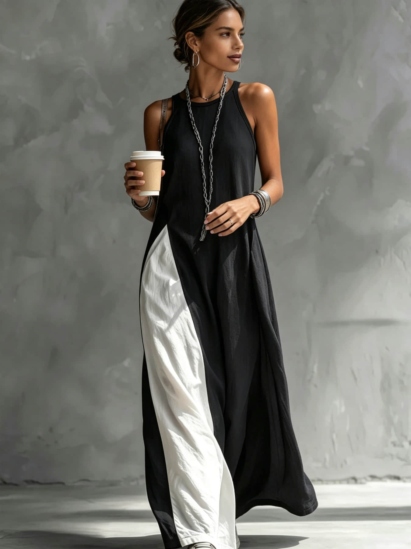A women's color-blocking dress, Casual Beach Dress, Beach Resort Wear, with sleeveless vest, draping and flesh-concealing long skirt, suitable for summer, beach vacation, exploring shops, attending exhibitions, dating, and enjoying afternoon tea