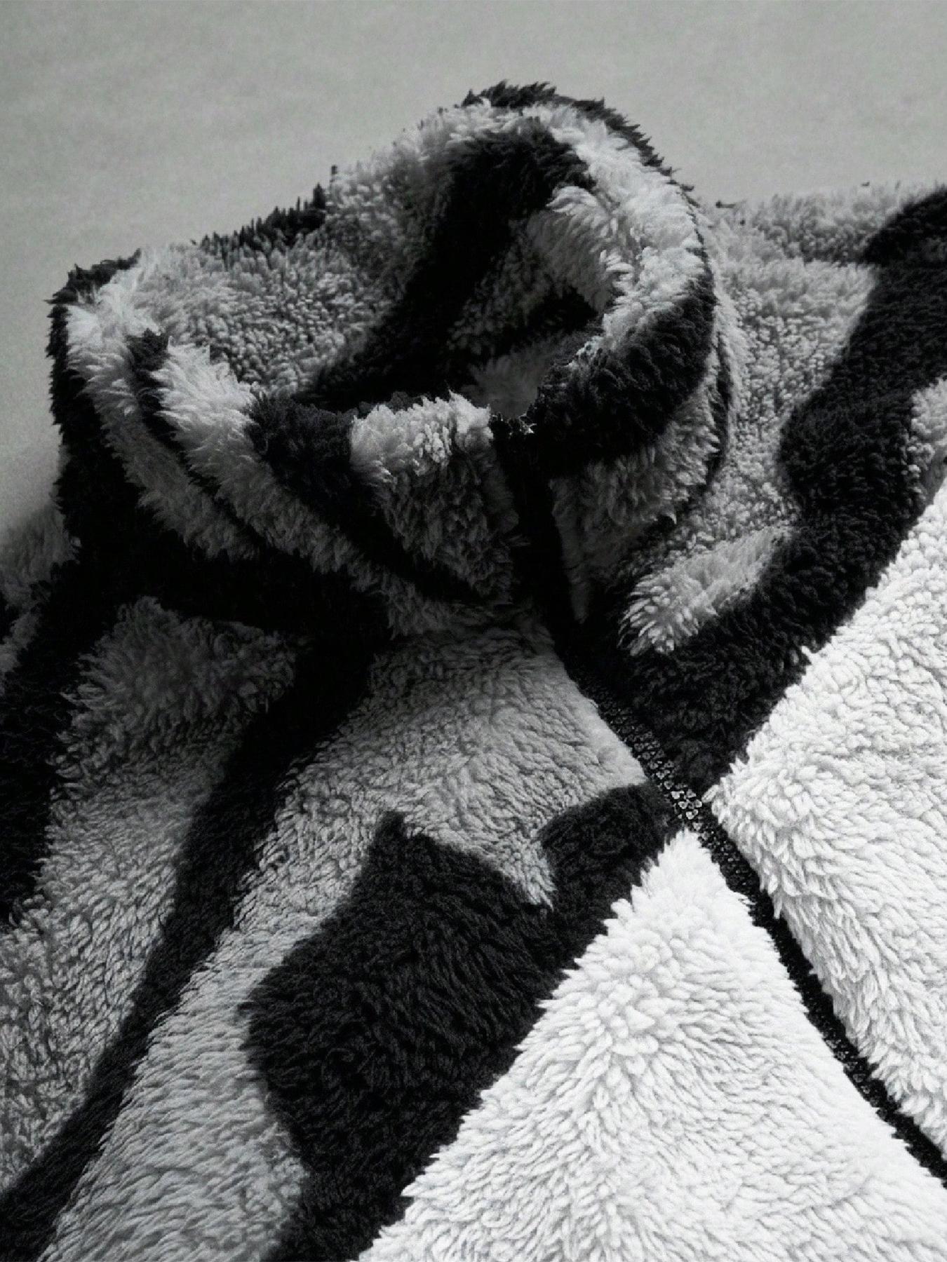 Unisex design, trendy couple's outfit, Y2K style with English patterns and street-style zebra print color-blocked fleece-lined Long Sleeves jacket for autumn and winter. Suitable for streetwear, Y2K fashion, high-street culture,ideal as a gift for men