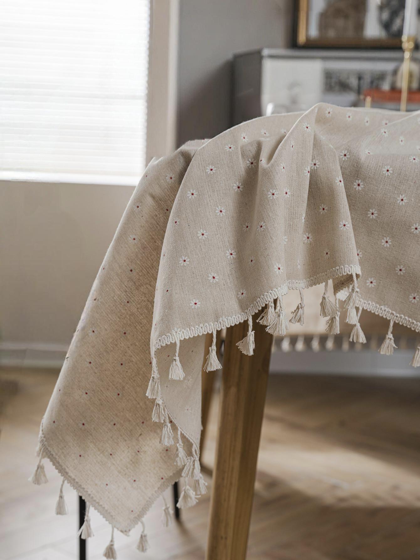 1pc Small Daisy Square Tablecloth with Fringe, Dust Cover for Bedside Cabinets, Multifunctional Home Decor, All Seasons Use