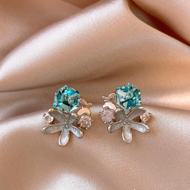 2026 New Style Simple and Fashionable Silver Needle Studded with Diamonds, Glass Oil-Dripping Starfish Stud Earrings, Light Luxury and High-End Women's Jewelry