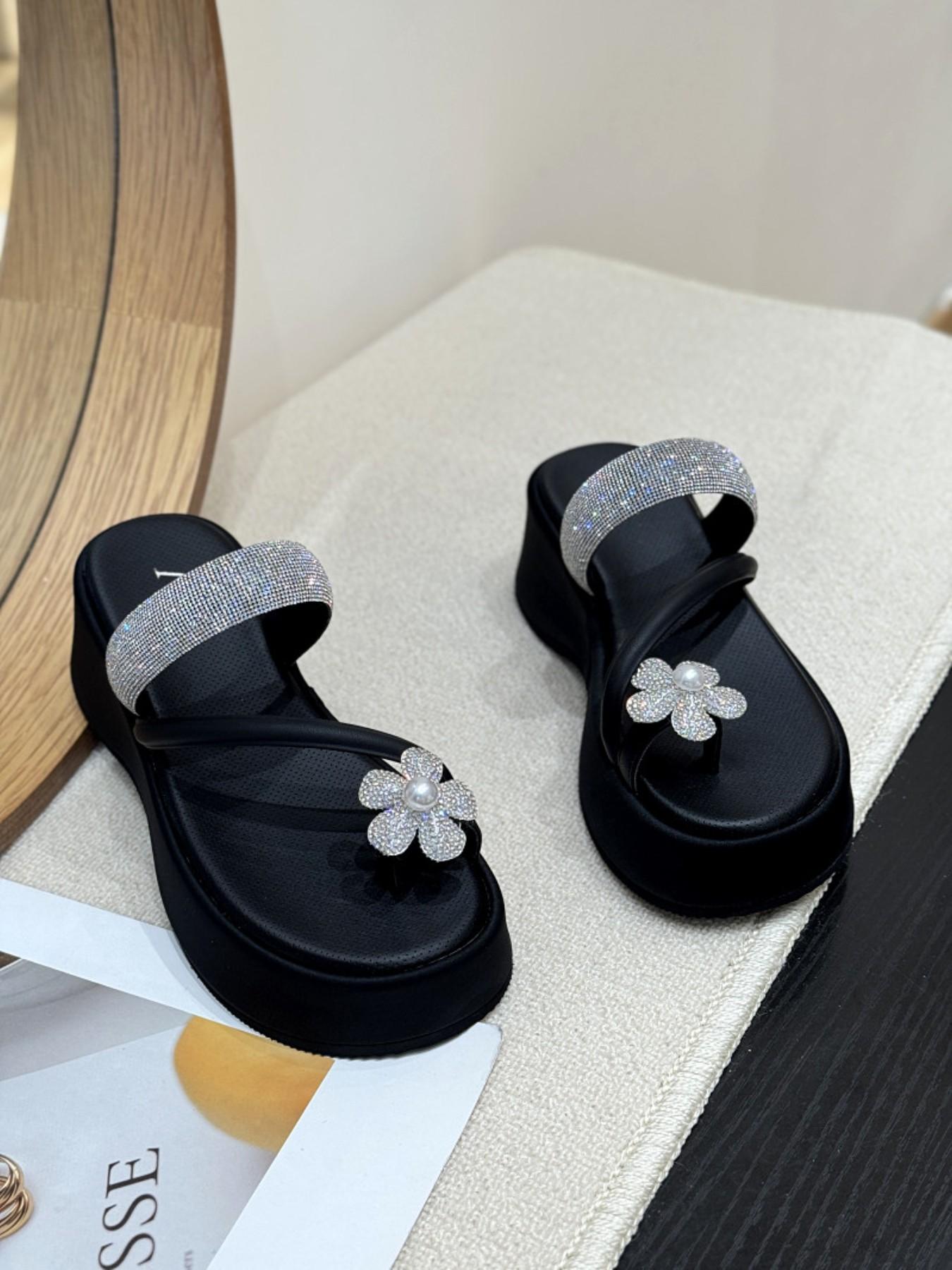 Full Rhinestone Braided Strap + Pearl Water Drizzle Flower Decoration, Clip-On Wedge Thick Sole, Soft Fairy Style, Enhances Leg Length