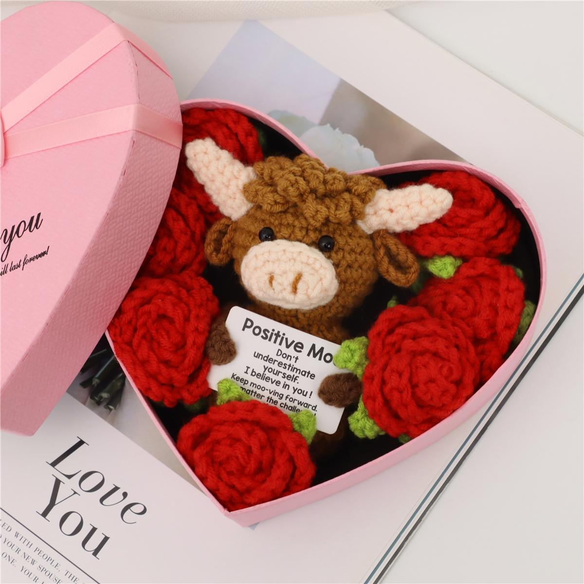 Mother's Day Valentine's Gift Handmade Rose Bouquet Highland Cow Box, Perfect Birthday Present for Wife Girlfriend, Unique Heartfelt Message, Beautiful Gift Box