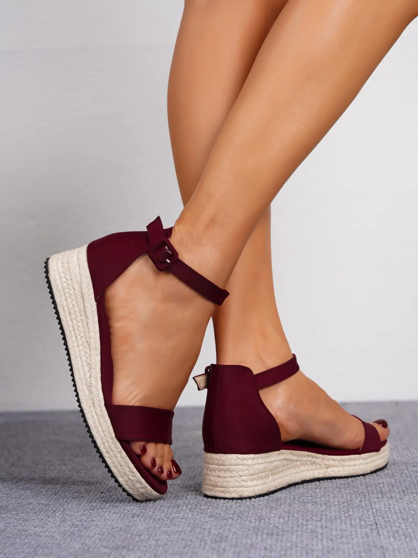 Women's Wedge Thick-Soled Sandals with Grass and Hemp Rope, Comfortable All-Season Flat Sandals for Vacation Beach Party Casual Wear