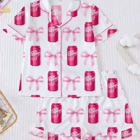 Dr Pepper Soda Can Bow Print Short Sleeve Pajama Set, Cartoon Sleepwear Two-Piece Suit, Casual Loose Fit Home Wear