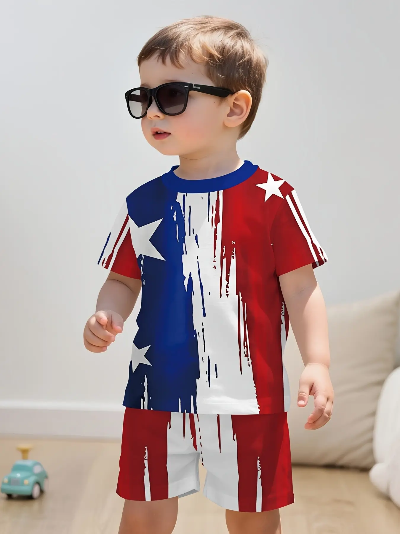 Toddler Boys Blue Red Crew Neck Vertical Drip Paint Grunge USA Star Stripe Flag Short Sleeve Tee 2 Piece Set, Retro Vintage Top + Matching Drip Print Casual Shorts Minimal Patriotic Kids Summer Sport Outfit 2–10Y