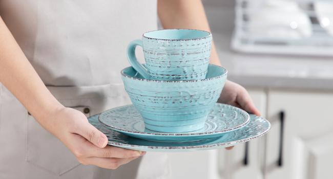 Vancasso 16-Piece Dinnerware Set for 4, Embossed Vine Design with Spiral & Eyelash Rim, Includes 4 Dinner Plates, 4 Side Plates, 4 Bowls, 4 Mugs, Blue Ceramics Tableware Kit Cutlery Vancasso 16-Piece Dinnerware Set for 4, Embossed Vine Design with Spiral & Eyelash Rim, Includes 4 Dinner Plates, 4 Side Plates, 4 Bowls, 4 Mugs, Blue Ceramics Tableware Kit Cutlery