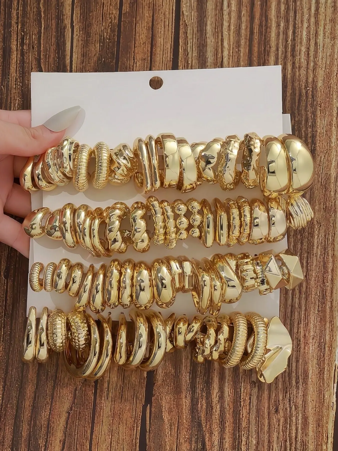 40 Pairs Resin C-Shaped Hoop Earrings Set, Vintage Metal Style, Stackable, Casual Fashion Jewelry for Women, Fashionable Hoop Earrings