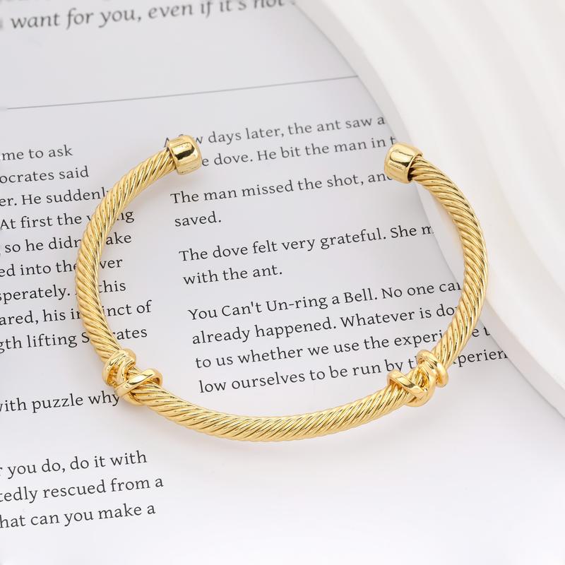 Aprilery Three-Piece Bracelet Set – Classic Cable Knot Cuff, Tiger Eye Round Link Chain, and Textured Toggle Bracelet