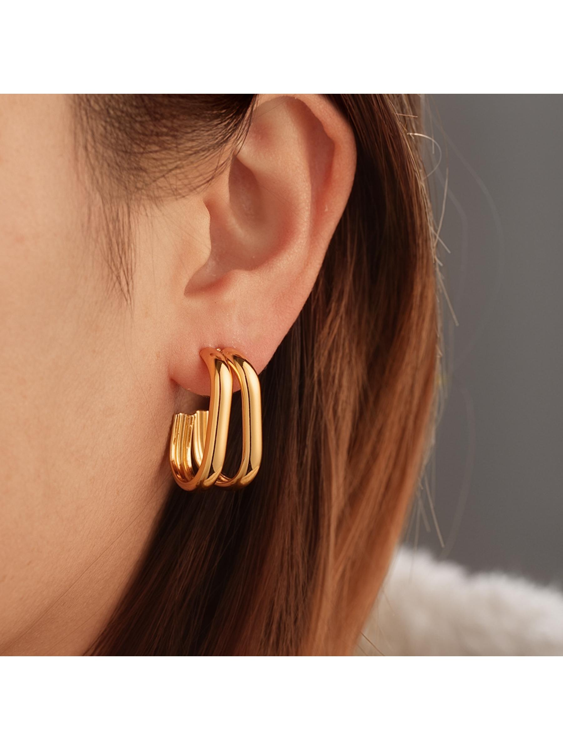 Best-selling European and American stainless steel earrings, light luxury, high-end sense, versatile design, niche titanium steel U-shaped stud earrings