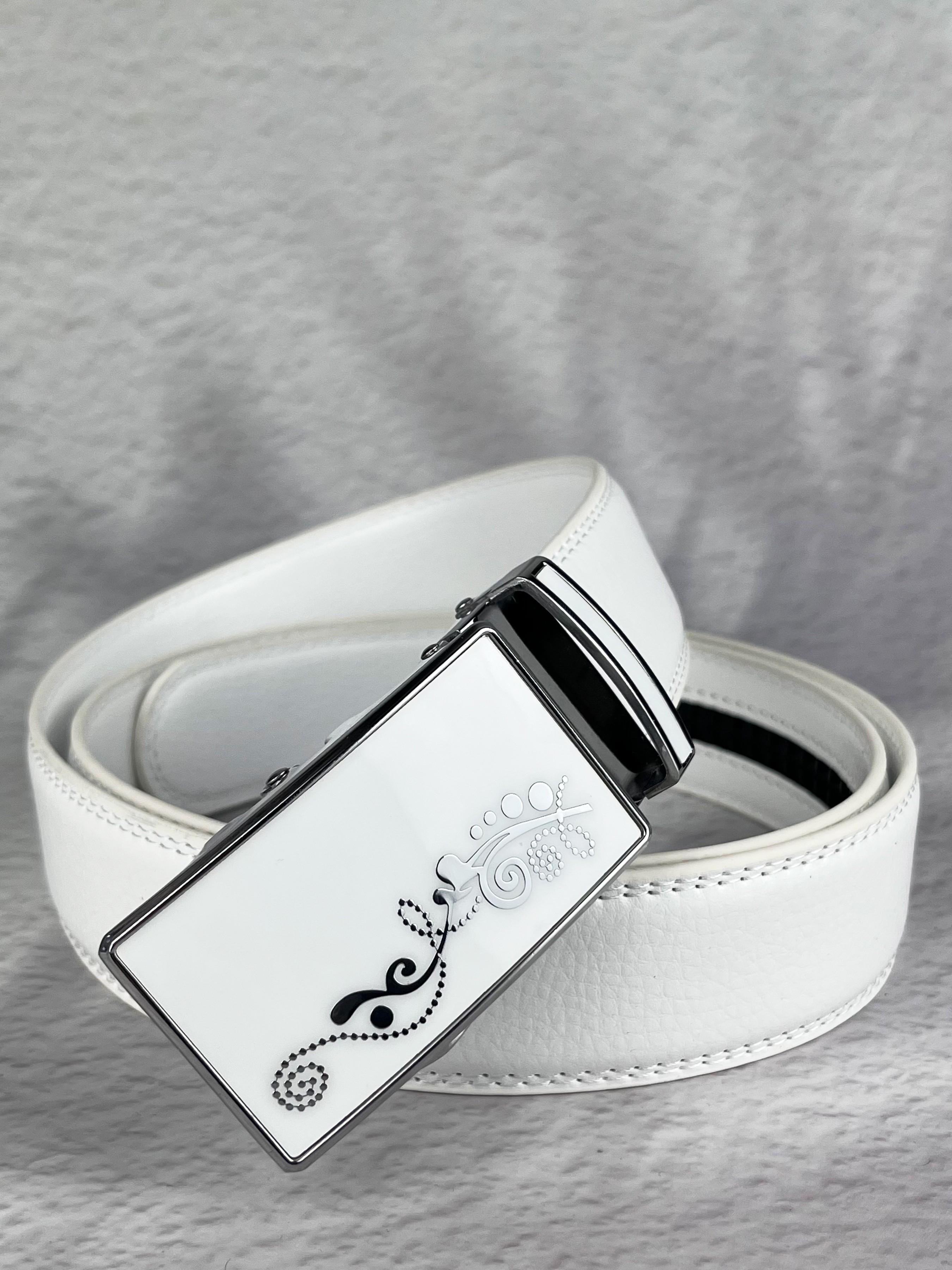 Men's and women's white alloy automatic buckle, 3.5cm/1.38in wide ratcheting slot white belt, elegant and stylish, suitable for daily commuting, outings, dates, and leisure vacations.