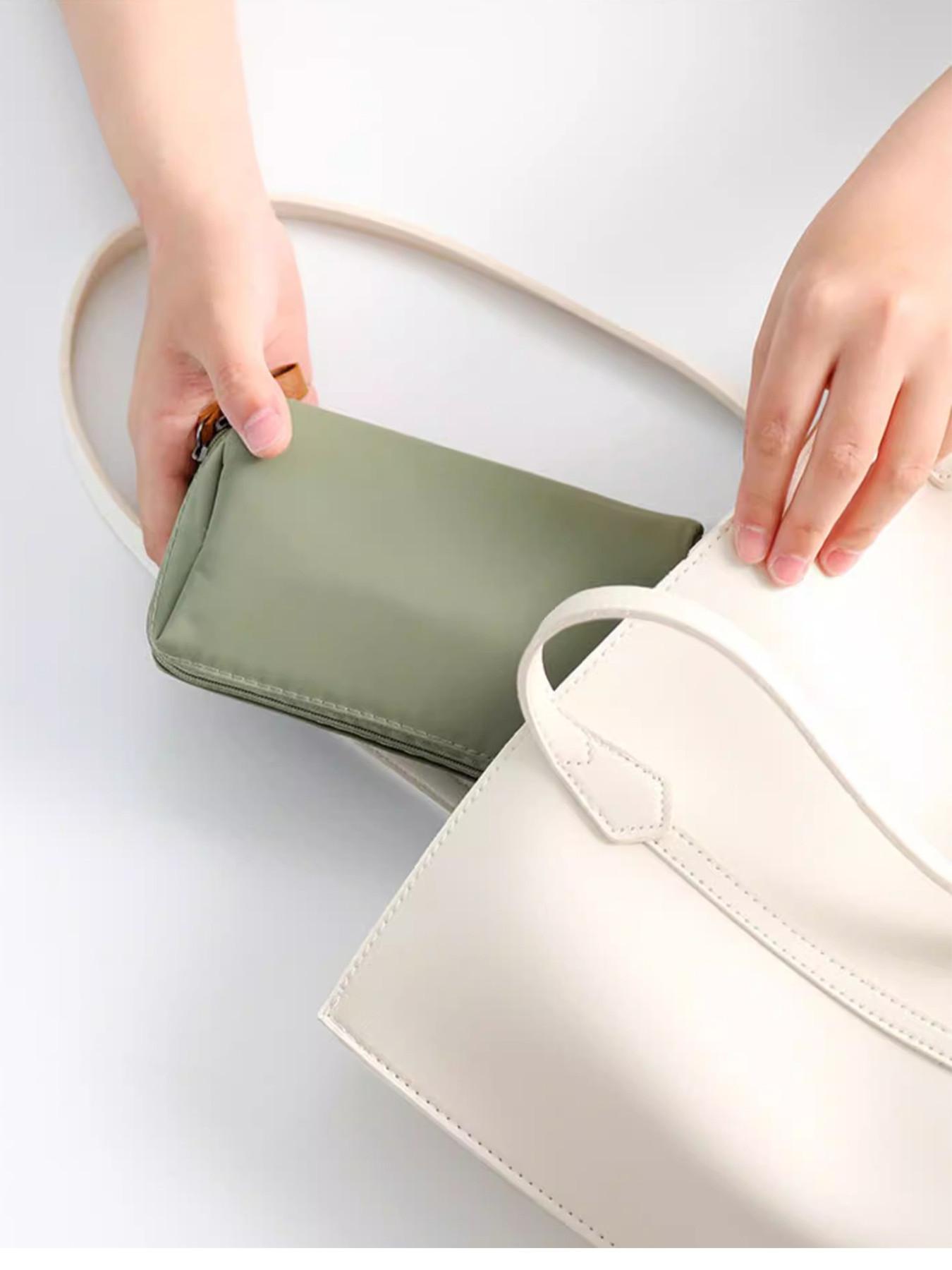 Women's Travel Makeup Bag, Compact Lipstick Organizer, Zippered Tote, Lightweight Portable, Multi-Compartment, Ideal for Daily Use & Outdoors