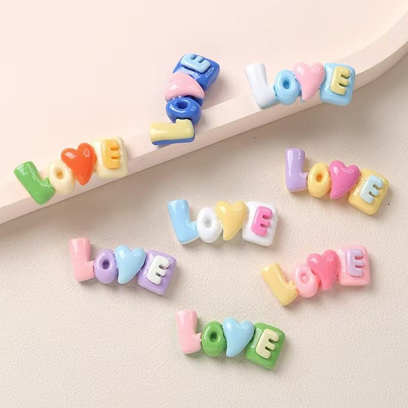 20 Random Colorful Love Heart Resin DIY Craft Supplies, Cup Stickers, Hair Clips, Jewelry Accessories, Creative Decoration Materials