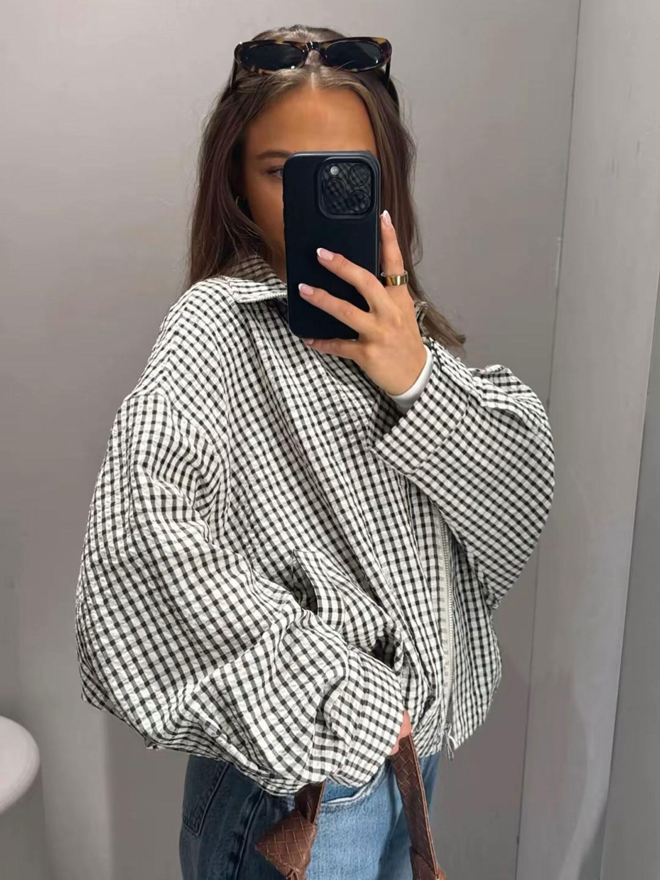 Plaid Oversized Jacket Women's Bomber Jacket Outerwear With Pockets Plaid Checked Outerwear Spring Autumn Black & White Check Long Sleeve Top Cropped Stand Collar Zip 2026 New Loose Oversized Fit Side Pockets Daily Wear Street Style Office Casual Top