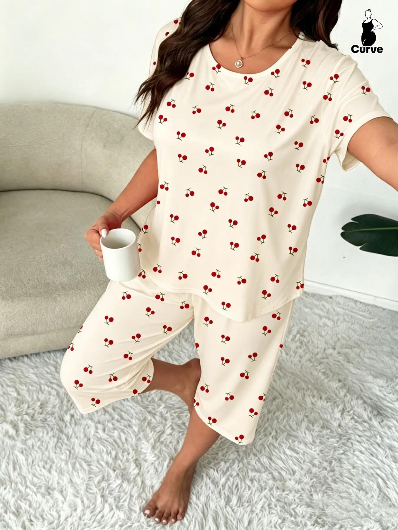 Plus-Size Women's Cherry Print Round Neck Short Sleeve Top and Capri Pants Set, Casual Pajamas Set, Comfortable Sleepwear