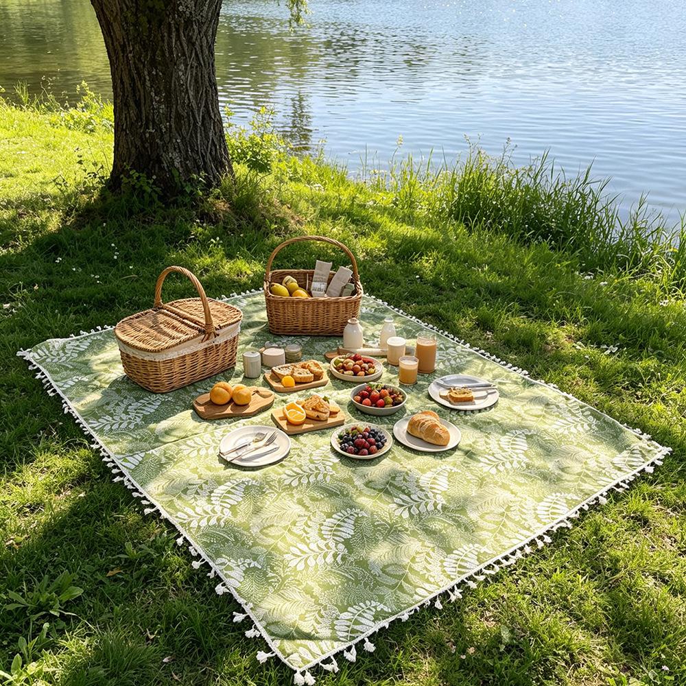 Ins Style Tassel Fringe Picnic Blanket - Vintage Green Plant-Print Camping Mat, Portable Foldable Outdoor Throw for Lake, Lawn (Sports & Outdoor Camping & Hiking Picnicware), Blankets