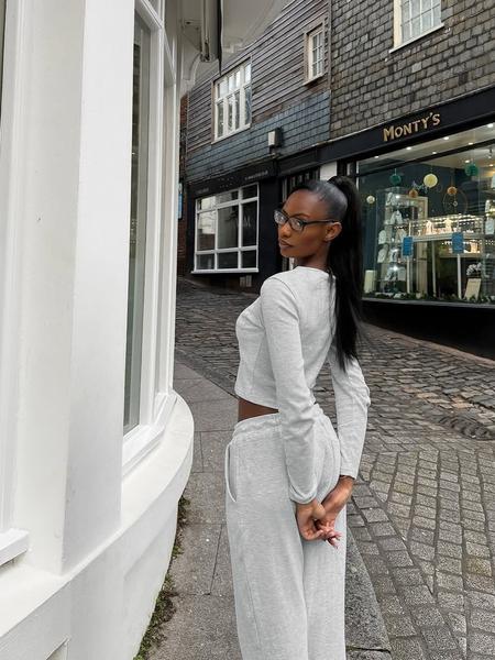 Women's Casual Slim Fit Long Sleeve Crop Top & Pants Set, Solid Color Two-Piece for Fall Season, Comfortable Fitted Clothing Ensemble