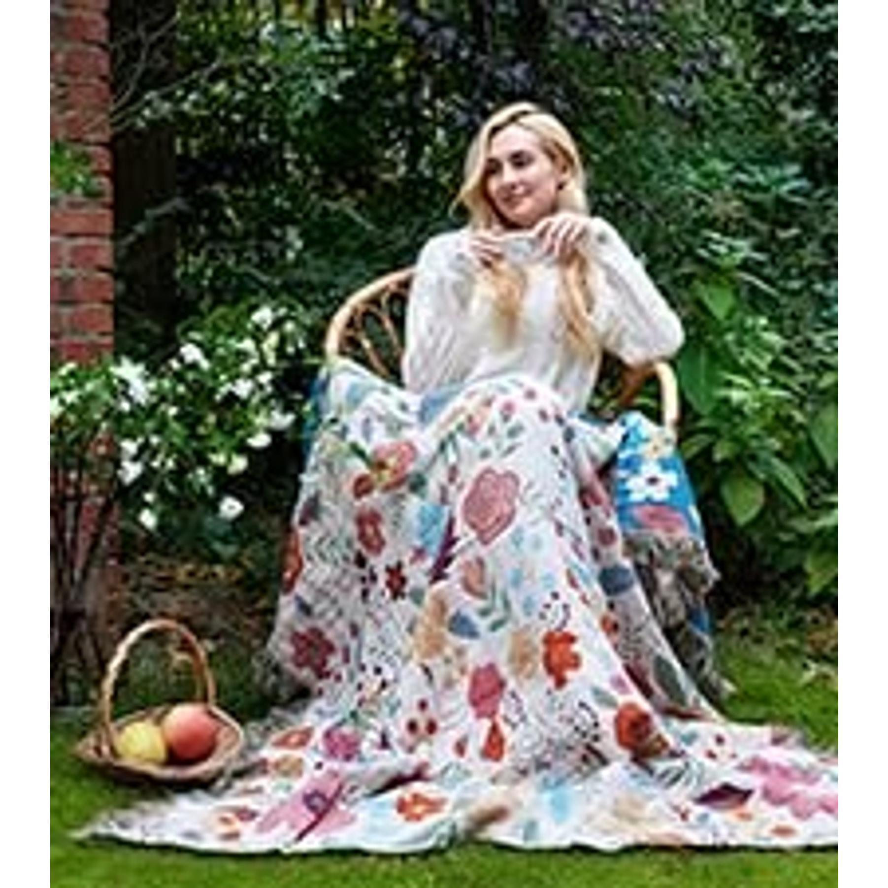 Reversible Jacquard Print Rectangular Boho Cotton Throw Blanket, 60"x80" 100% Cotton Lightweight Breathable Gauze, All-Season Couch Bed Chair Decor, Floral Butterfly Design Reversible Jacquard Print Rectangular Boho Cotton Throw Blanket, 60"x80" 100% Cotton Lightweight Breathable Gauze, All-Season Couch Bed Chair Decor, Floral Butterfly Design