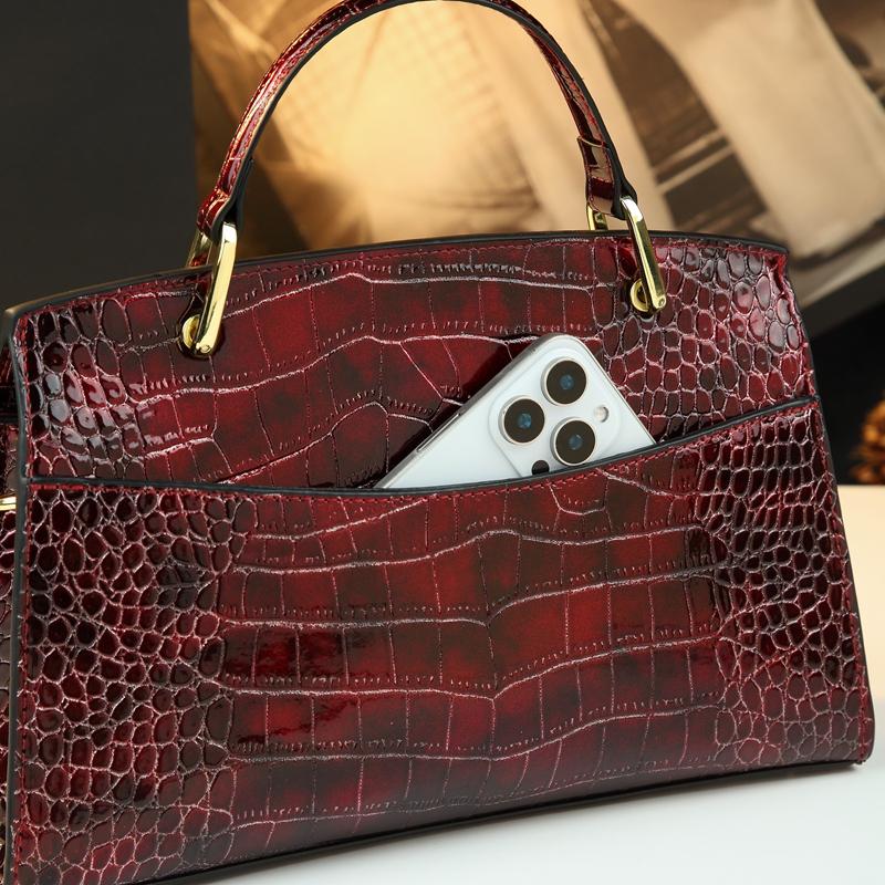 Luxury Wine Crocodile Texture Handbag, High-End Commuter Crossbody Bag, Elegant Mother Bag, Large Capacity Shoulder Bag