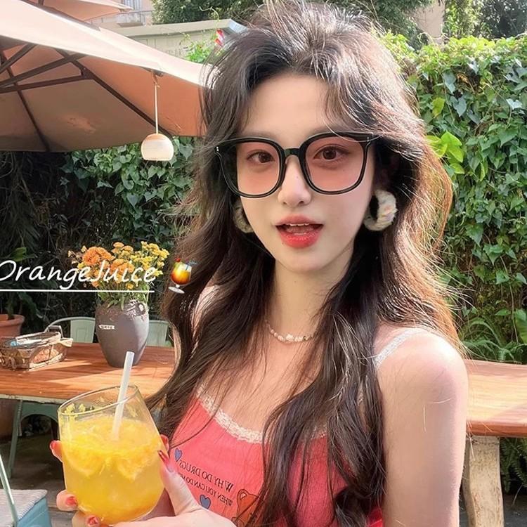 Dopamine blush large frame sunglasses women's Korean version 2026 new high-end seaside vacation UV-proof sunglasses