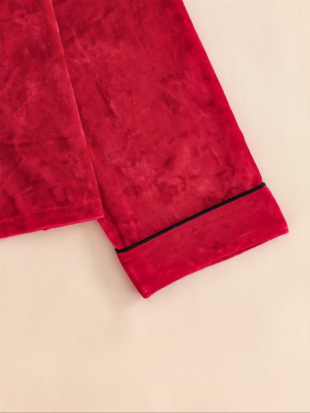 Women's Elegant Winter Pajama Set, Fitted Long Sleeve Button-Up Top & Warm Pants, Comfortable Loungewear for Cold Weather