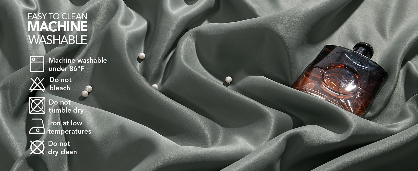 Deconovo 100% Blackout Curtains (2 Panels) - Thermal Insulated, Soundproof, Heavy-Duty, Cold-Proof Drapes for Living Room & Bedroom