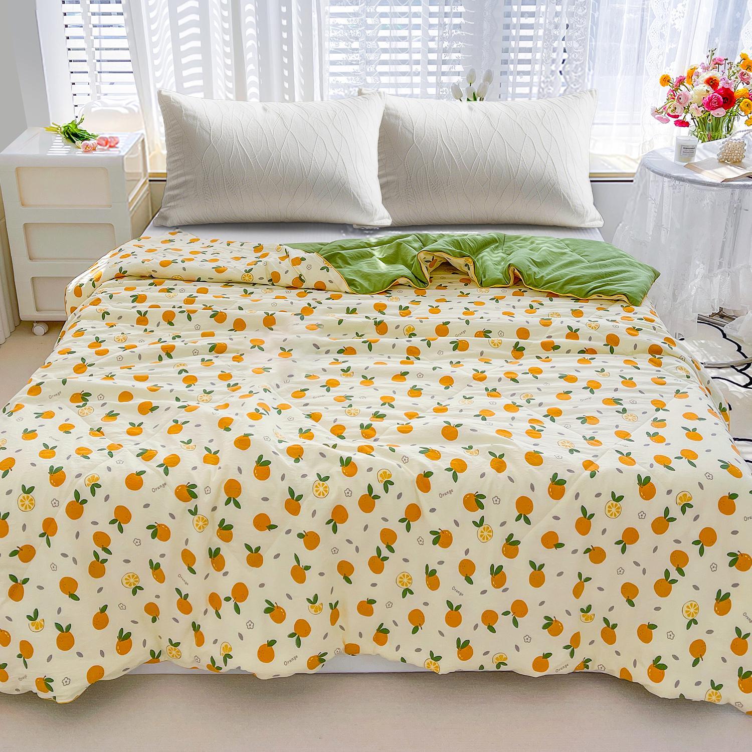 1pcs of small floral print summer quilt, super soft and skin-friendly air-conditioned quilt, suitable for use in all seasons, bedrooms, and living rooms
