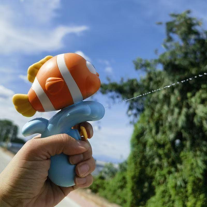 Ocean Animal Water Gun, Cute Fish/dolphin Shape, Easy to Operate, Ideal for Family Activities and Friend Gatherings, Summer Outdoor Play