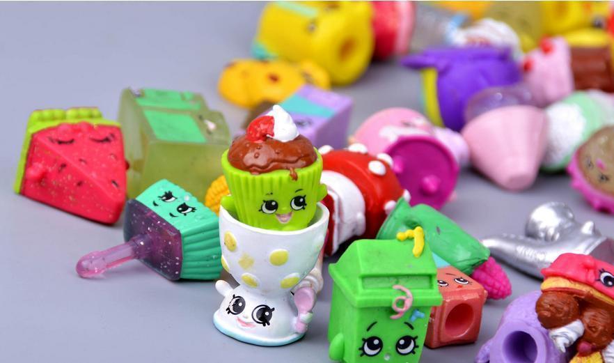 100Pcs/lot Many Styles Miniature Shopping Fruit Dolls Action Figures for Family Kid's Christmas Gift Playing Toys Mixed Seasons