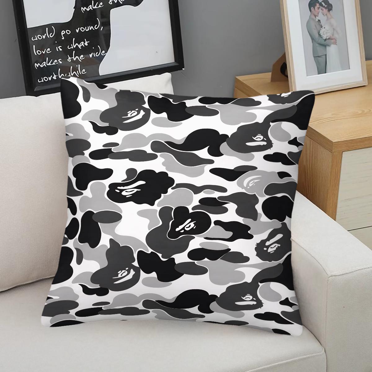 Cartoon Camouflage Anime Style Throw Pillow with Insert, Youthful Personalized Decorative Pillow for Sofa, Bay Window, Gaming Room, Studio, Housewarming Christmas Birthday Gift for Trendy Toy Lovers