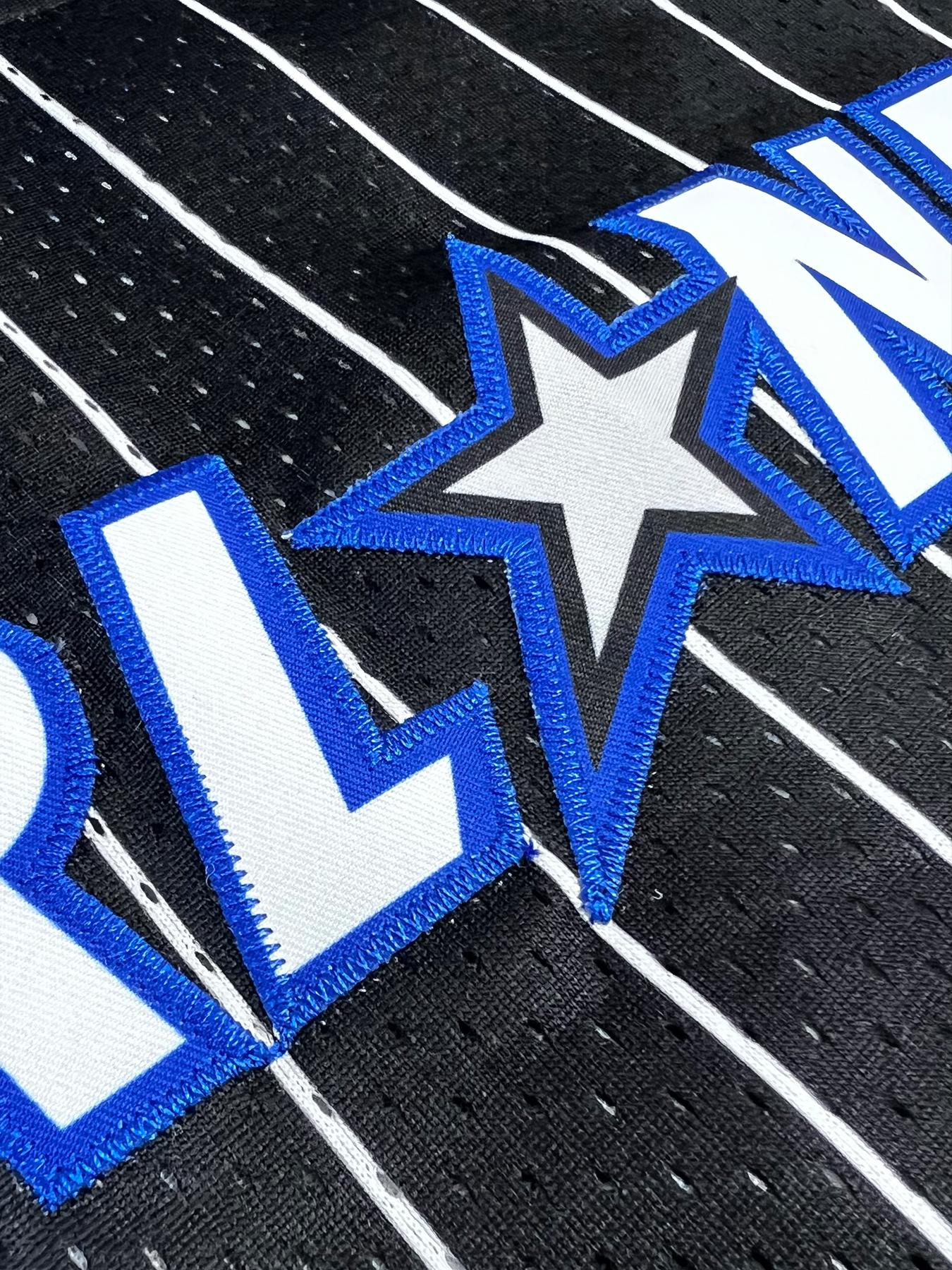 Men's #32 Striped Basketball Jersey, Loose Fit Breathable Sleeveless Vest, Embroidered Unisex Stylish Jersey for Training, Competition & Casual Wear, Jersey Top, Sportswear Top