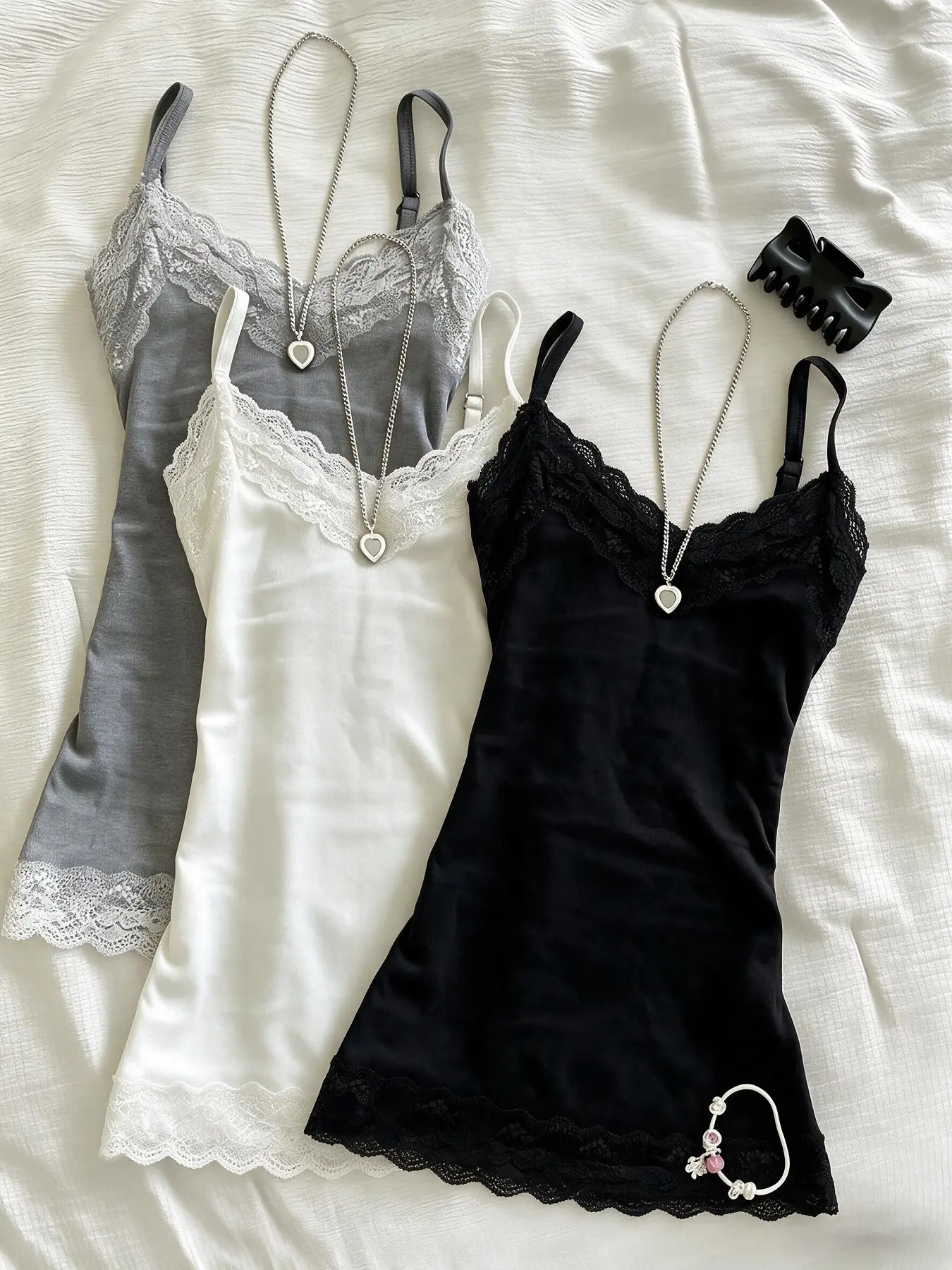 3-Pack Women's Fashion Lace Trim Camisole Tank Tops, Pure Desire Slim-Fit, Y2K Street Style, All Seasons Wear, Batch 2025