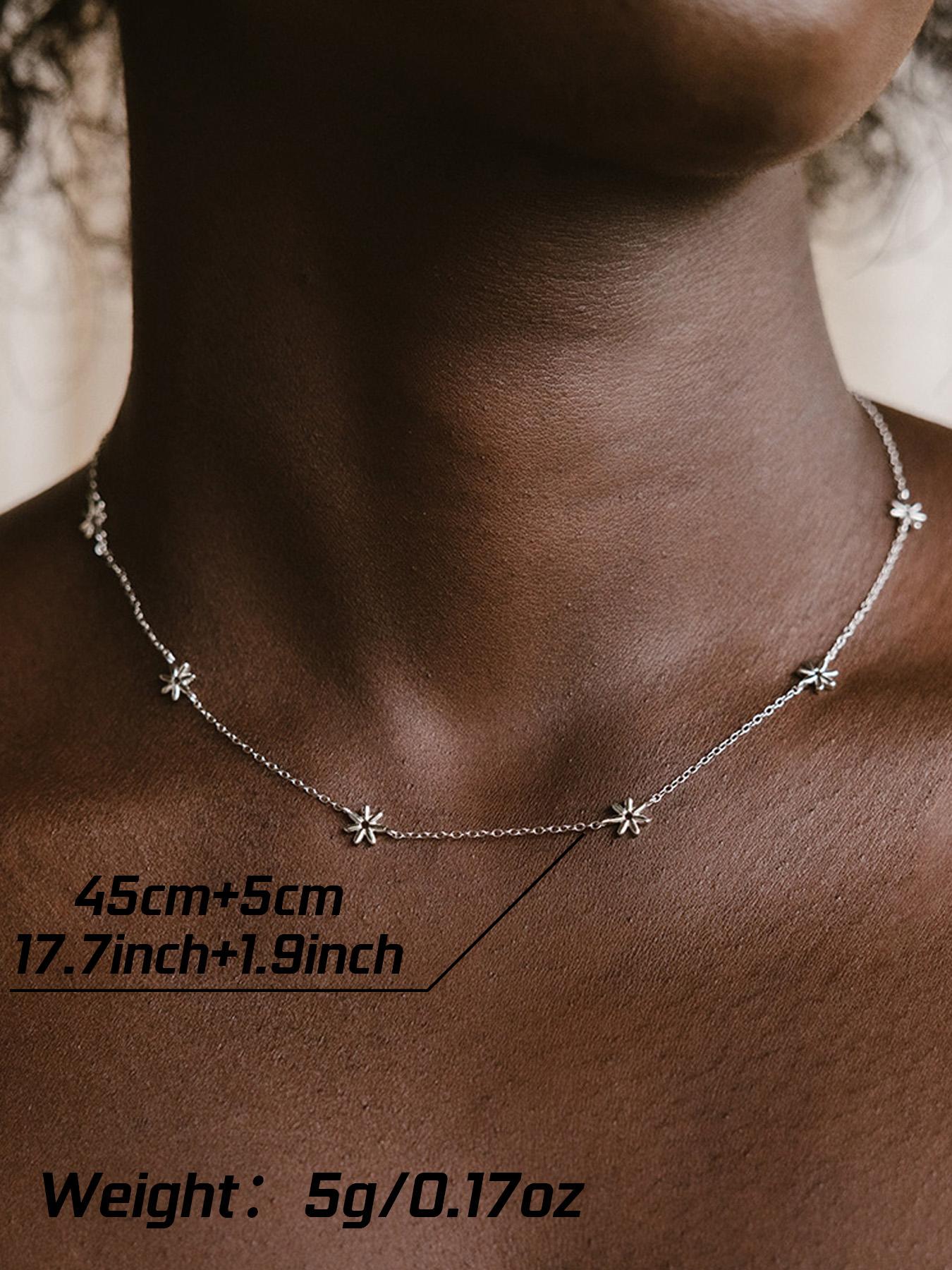 Elegant 18k Delicate Chain Necklace, Unique Design Choker for Office & Dates, Chic Daisy Pendant Jewelry