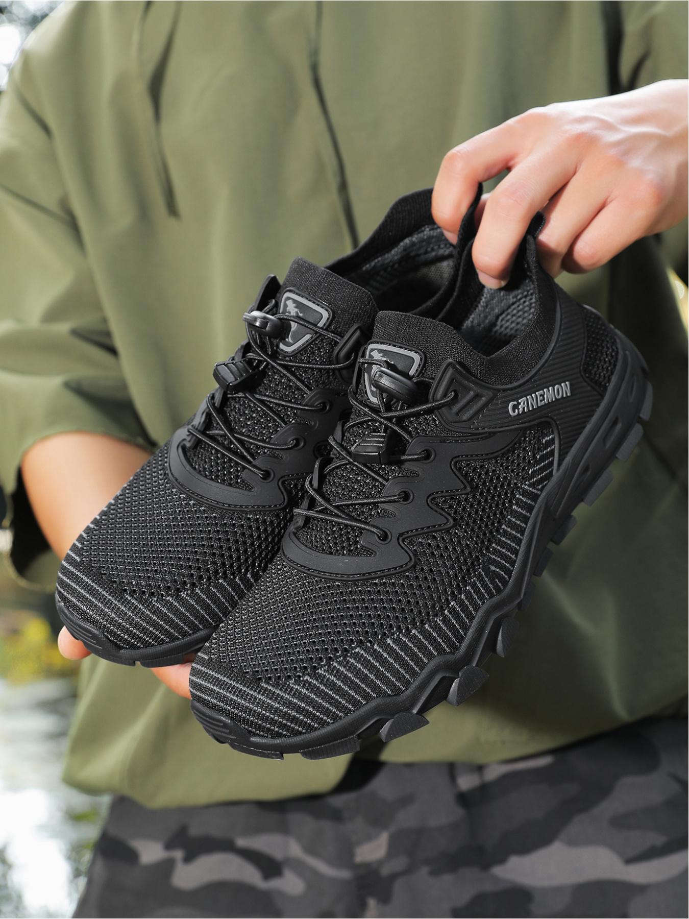Men's casual sports outdoor shoes, with a breathable, soft, and comfortable upper that wraps around, and a multi-directional tooth pattern on the sole for strong grip. Suitable for hiking, exploring streams, fishing, cycling, and multiple scenarios
