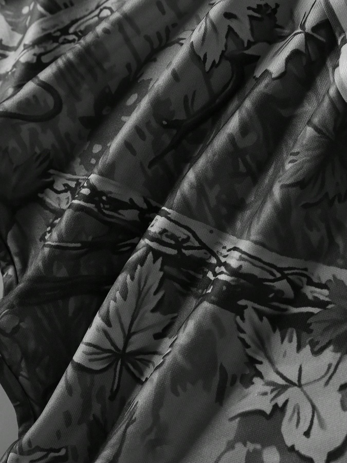 🔥 Virus Boston 23 Camouflage Tracking Pants 🔥|  Essential Y2K streetwear! Unique forest camouflage print with 3 stripe details and "BOSTON 23" logo | Comfortable wide leg fit, perfect for street style and daily styling 🔥