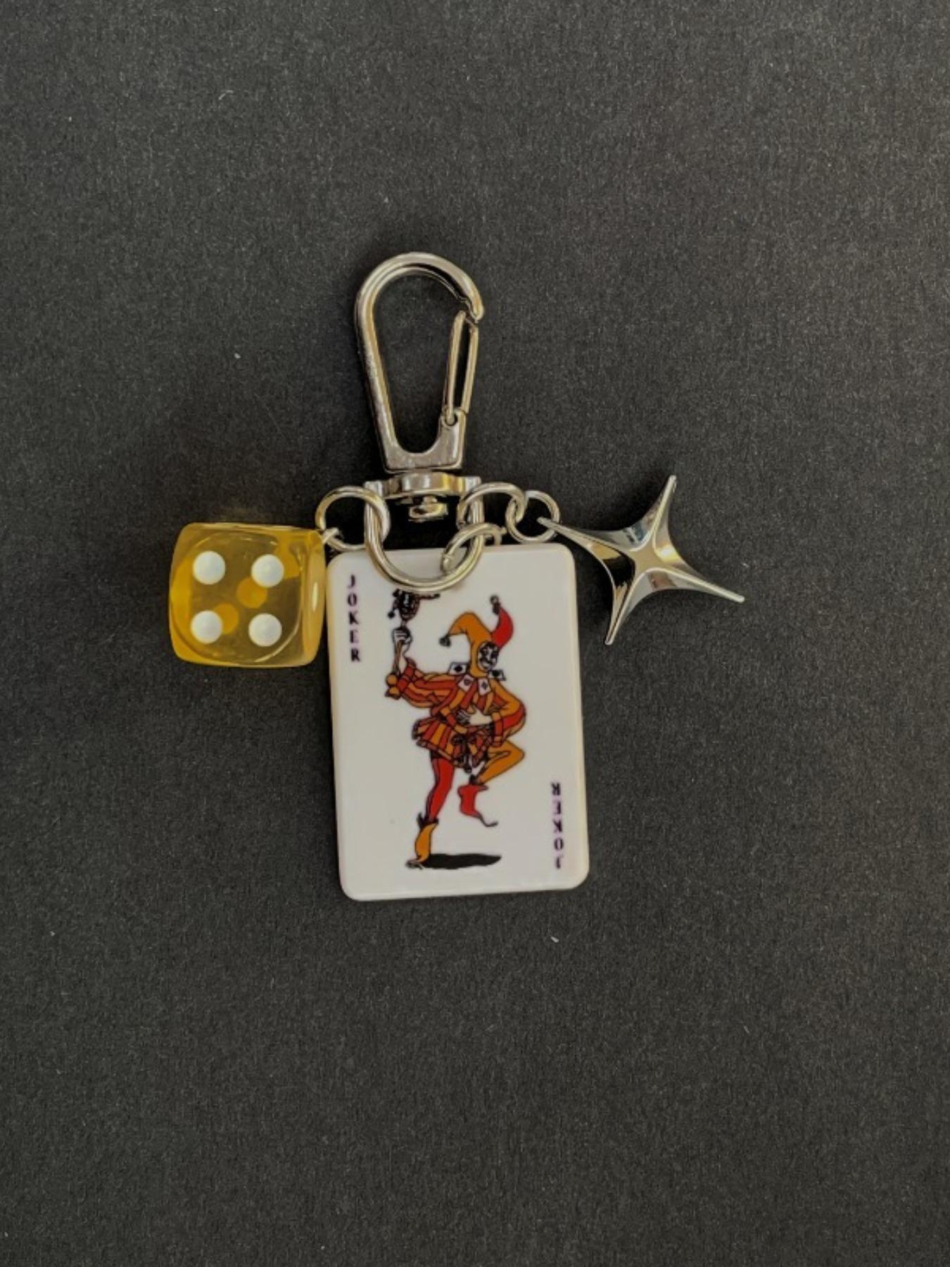 Y2K Ace of Spades Keychain with Star Pendant-Poker Card Dice Star Keychain Bag Charm, Acrylic Keychain, Aesthetic Keychain, for Bag Charms, Backpack Keychains & Wallet Decoration
