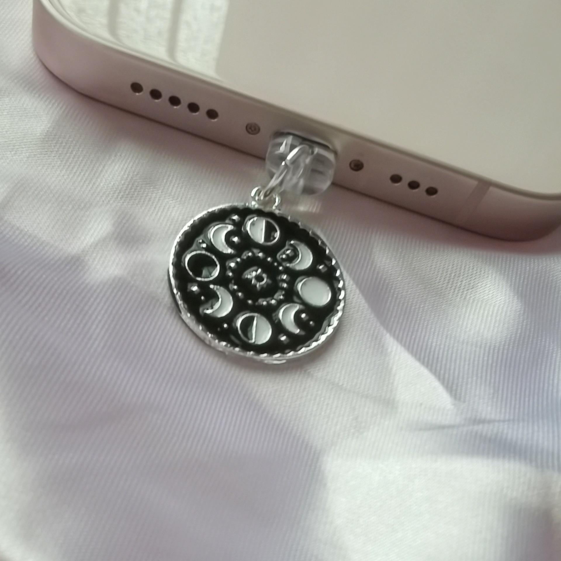 Mobile Phone Dust Plugs - Creative Astronomical Chart Mobile Phone Dust Plug Pendant - Suitable for iPhone, Type-C and Android Dust Plugs - Compact and Practical - Perfect as a Small Gift - Phone Charms