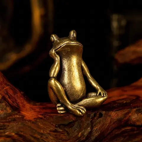Handmade Brass Frog Sculpture, Vintage Inspired Meditation Pose, Polished Metal Finish, Unique Home Decor Gift for Collectors, Collectible Statues