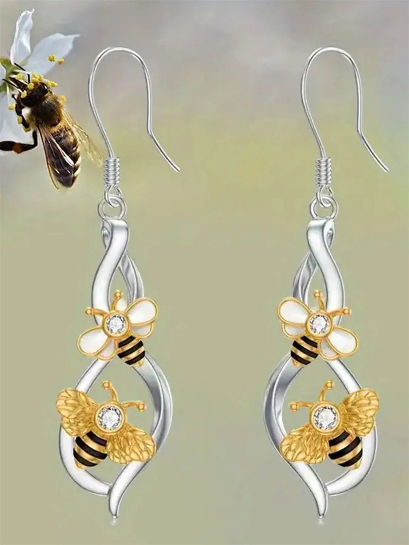 1 Pair Elegant Bee Earrings For Women For Wedding Engagement Anniversary Party Jewelry Valentine's Day Gift